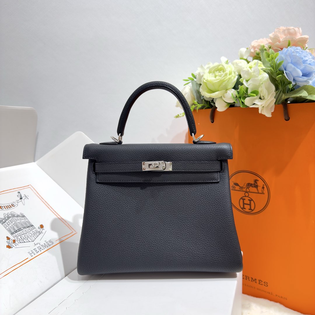 Hermes Kelly 25 Retourne Togo Noir PHW